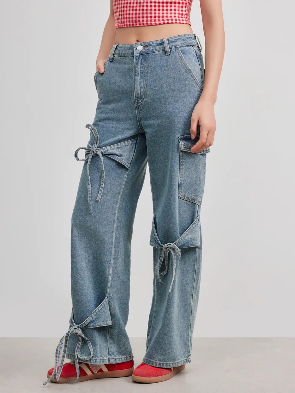 Cider Mid Rise Wide Leg Bow Knot Cargo Pocket Denim Jeans (Medium)
